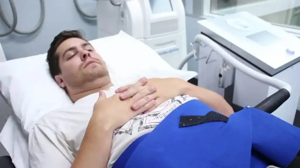 Transforming Bodies: Celebrity Success Stories and the Truth Behind Body Contouring 2 Image of male having body contouring Ashford treatment